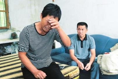 15岁双胞胎兄弟失踪家人苦寻一个月无果图